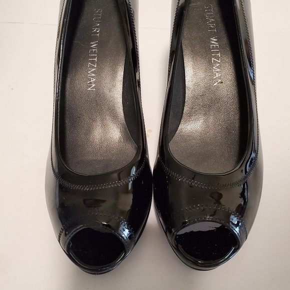 Stuart Weitzman - Picture 6 of 7